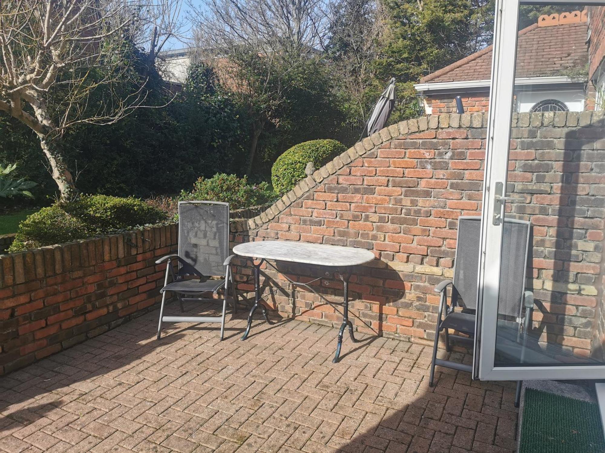 Privatunterkunft Single In Charming With The Terrace And The Cat In Sandymount *